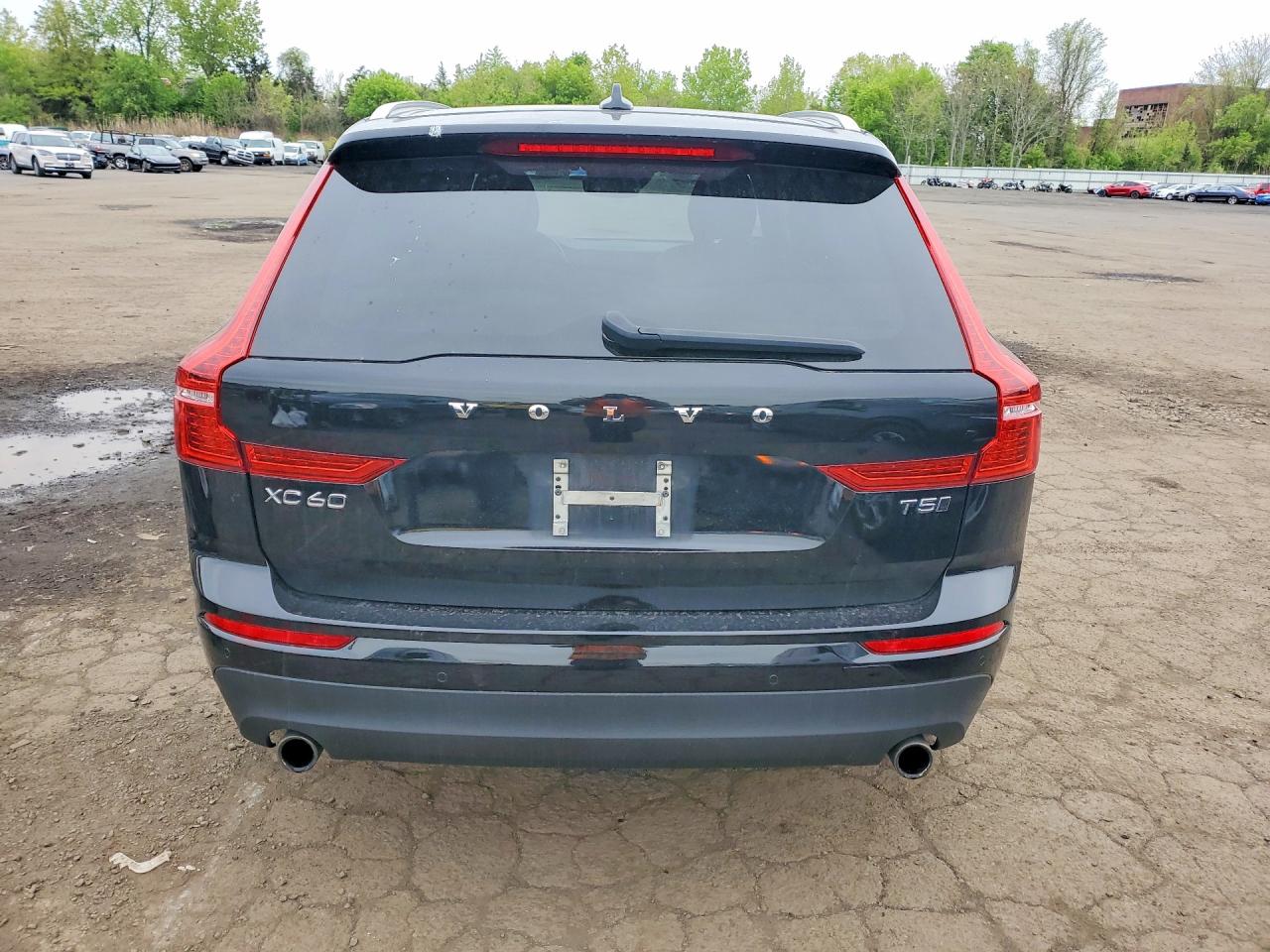 2021 Volvo Xc60 T5 Momentum Black vin: YV4102RK6M1845744