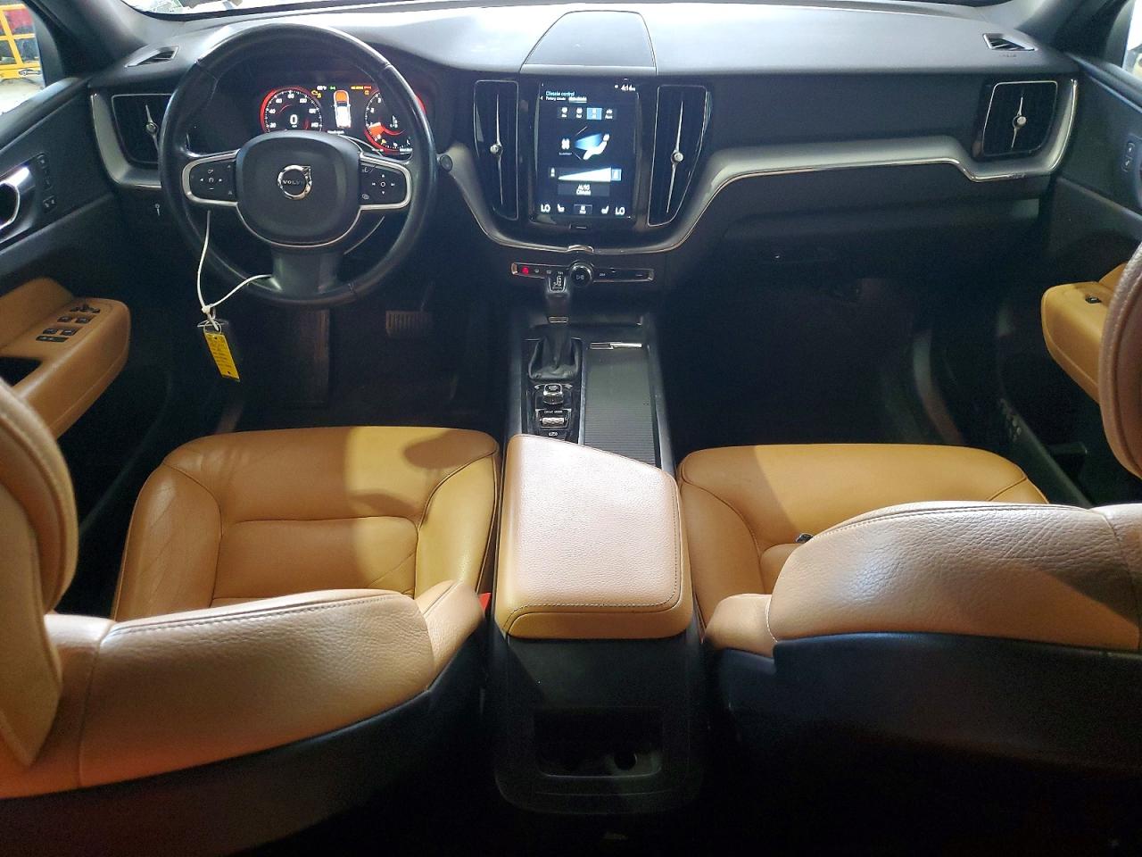 2020 Volvo Xc60 T5 Momentum White vin: YV4102RK7L1583232