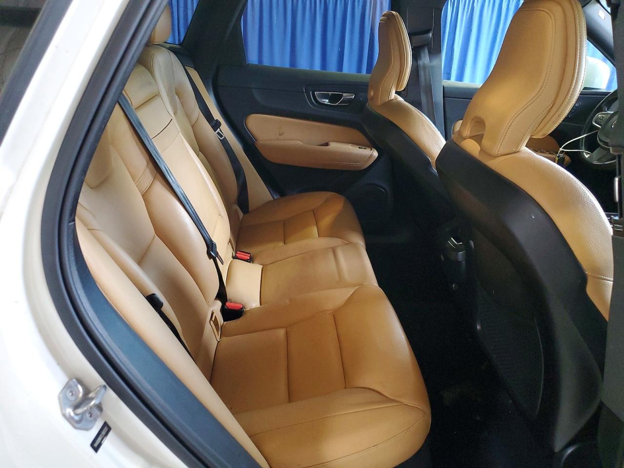 2020 Volvo Xc60 T5 Momentum White vin: YV4102RK7L1583232