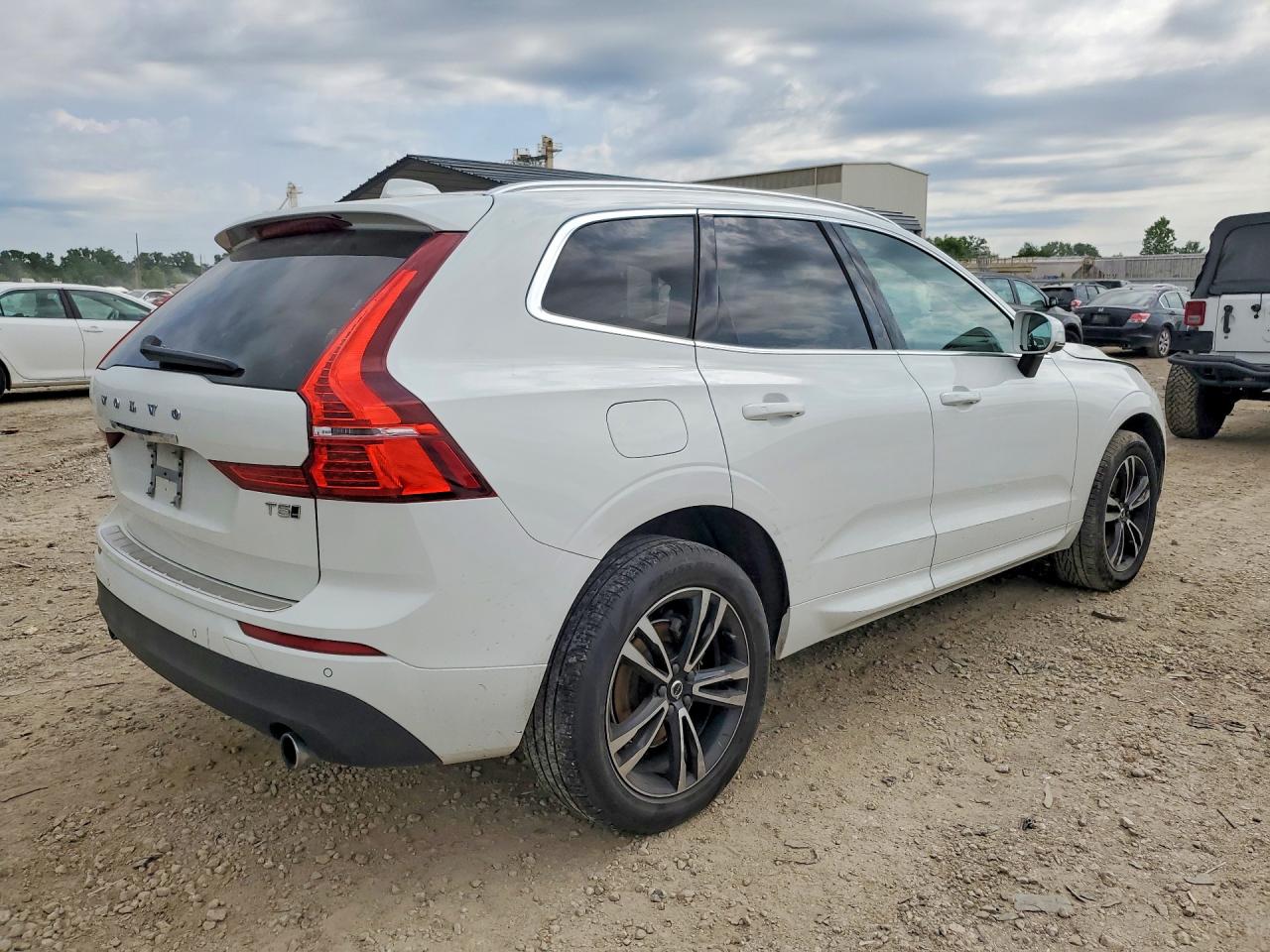 2020 Volvo Xc60 T5 Momentum White vin: YV4102RKXL1601447