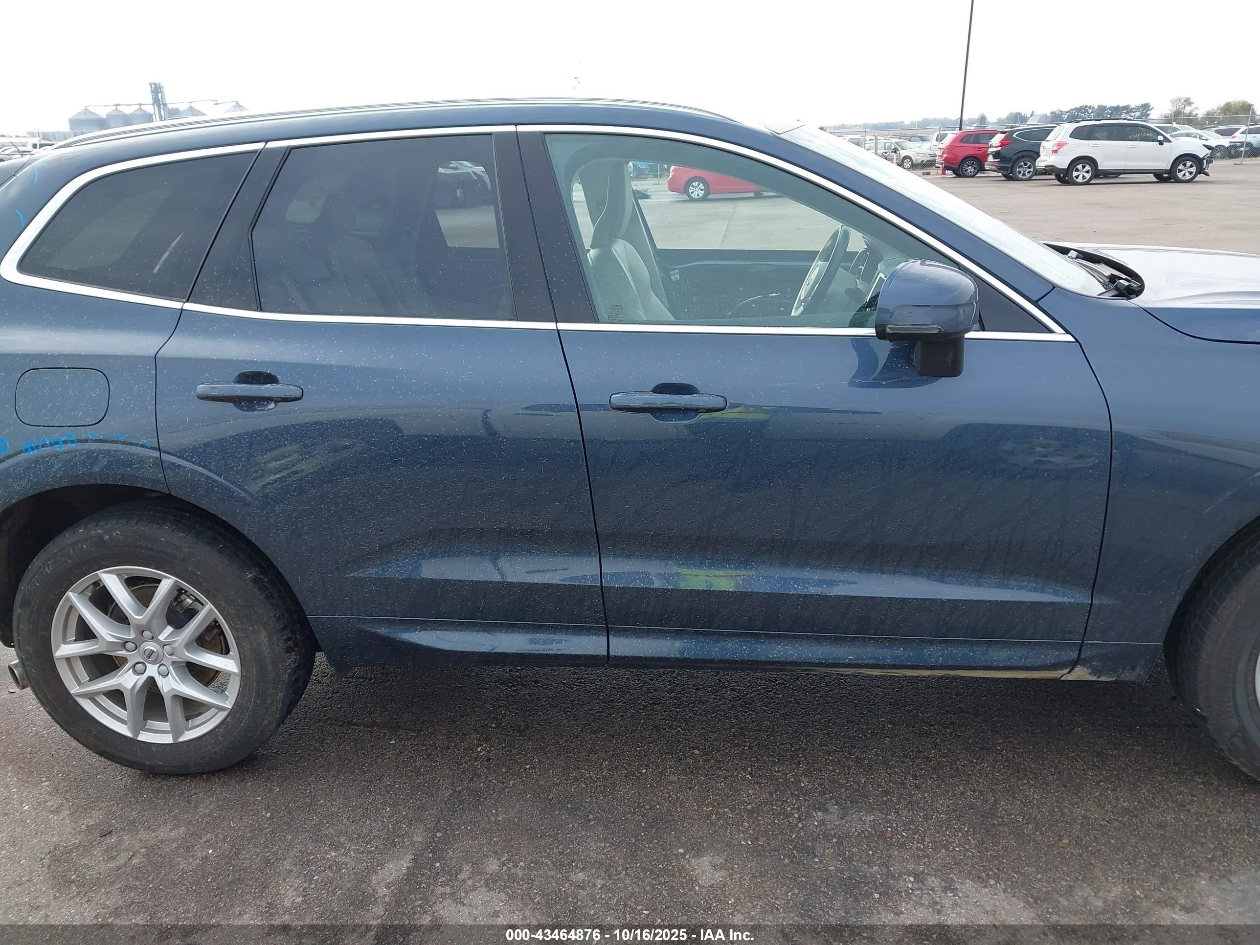 2021 Volvo Xc60 T5 Momentum Blue vin: YV4102RKXM1765542
