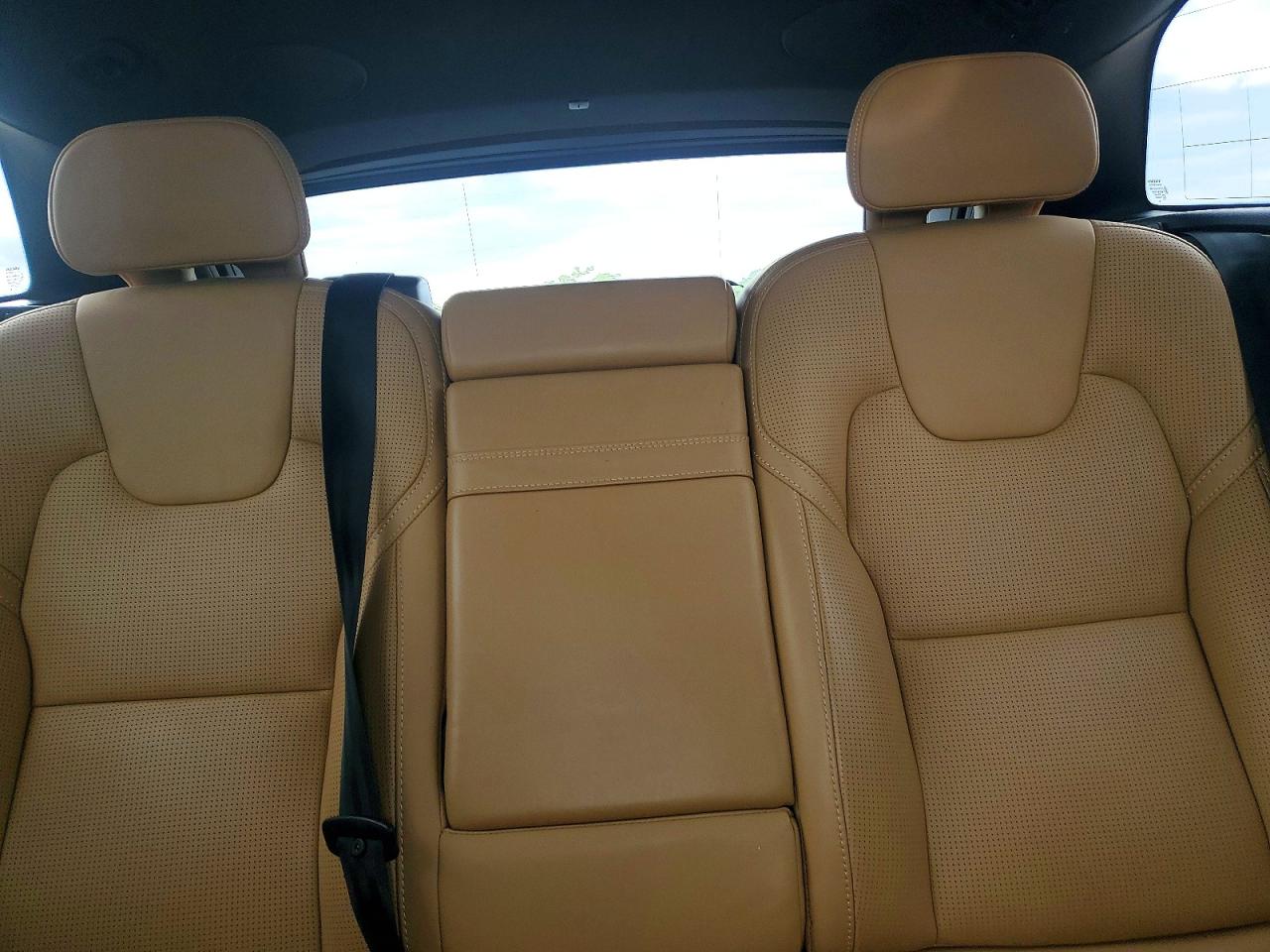 2021 Volvo Xc60 T5 Inscription Silver vin: YV4102RL1M1737752