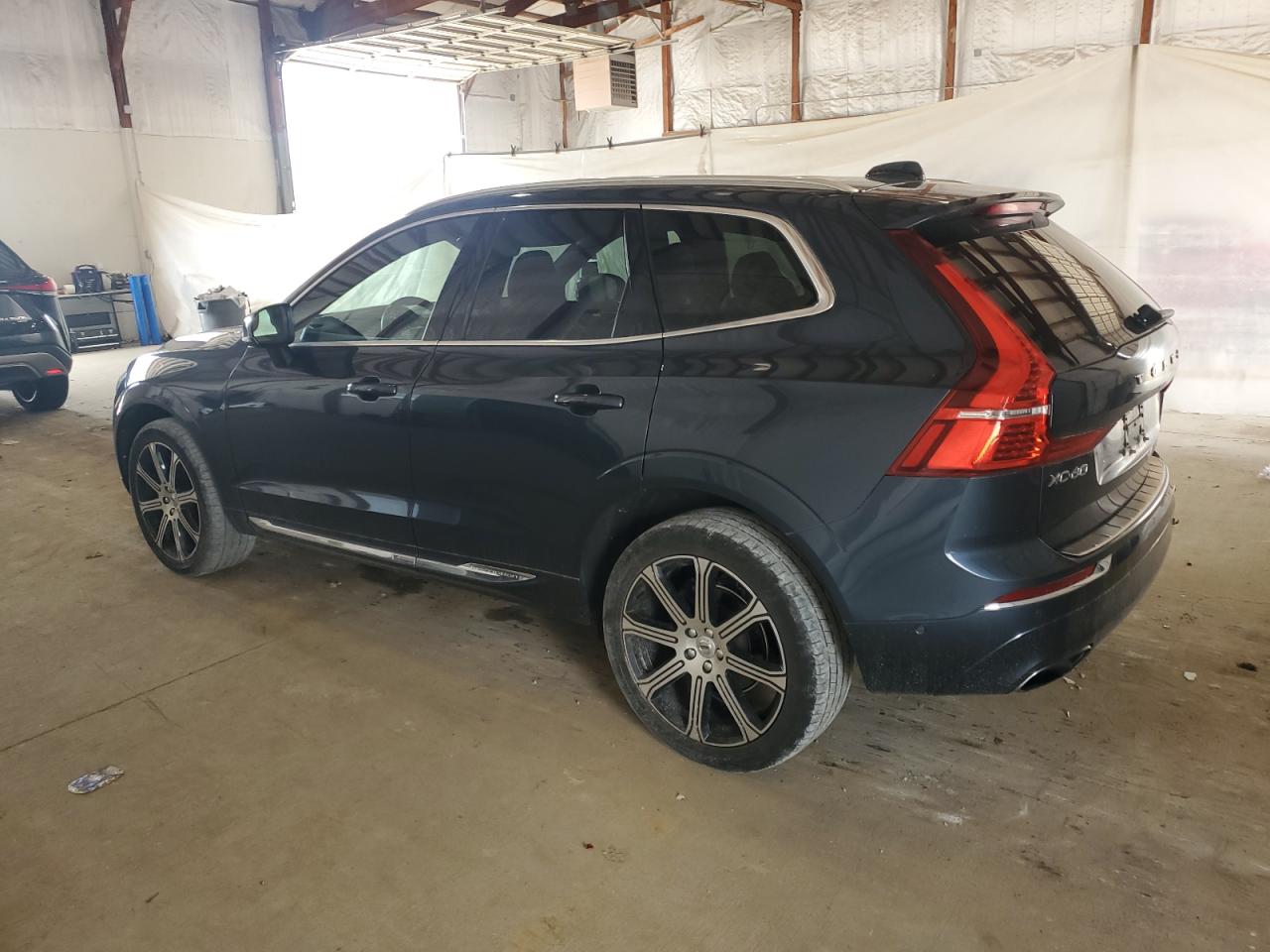 2018 Volvo Xc60 T5 Inscription Синий vin: YV4102RL6J1029993