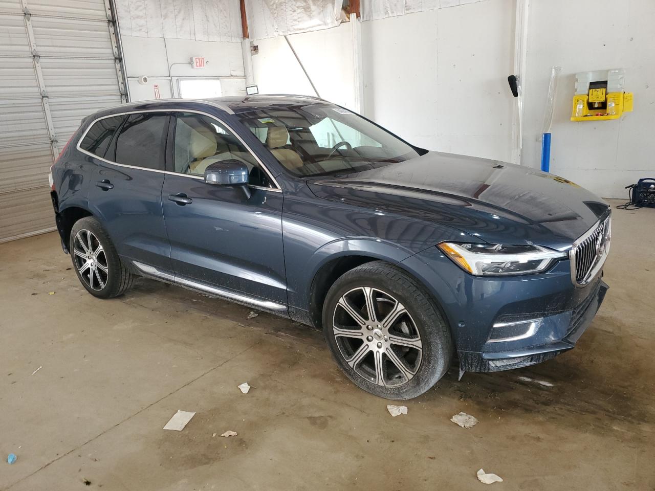 2018 Volvo Xc60 T5 Inscription Синий vin: YV4102RL6J1029993