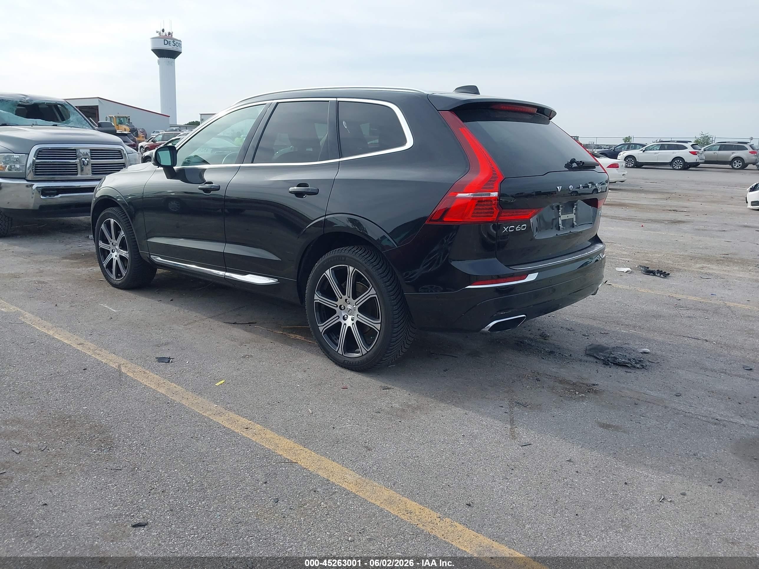 2018 Volvo Xc60 T5 Inscription Black vin: YV4102RL9J1037473
