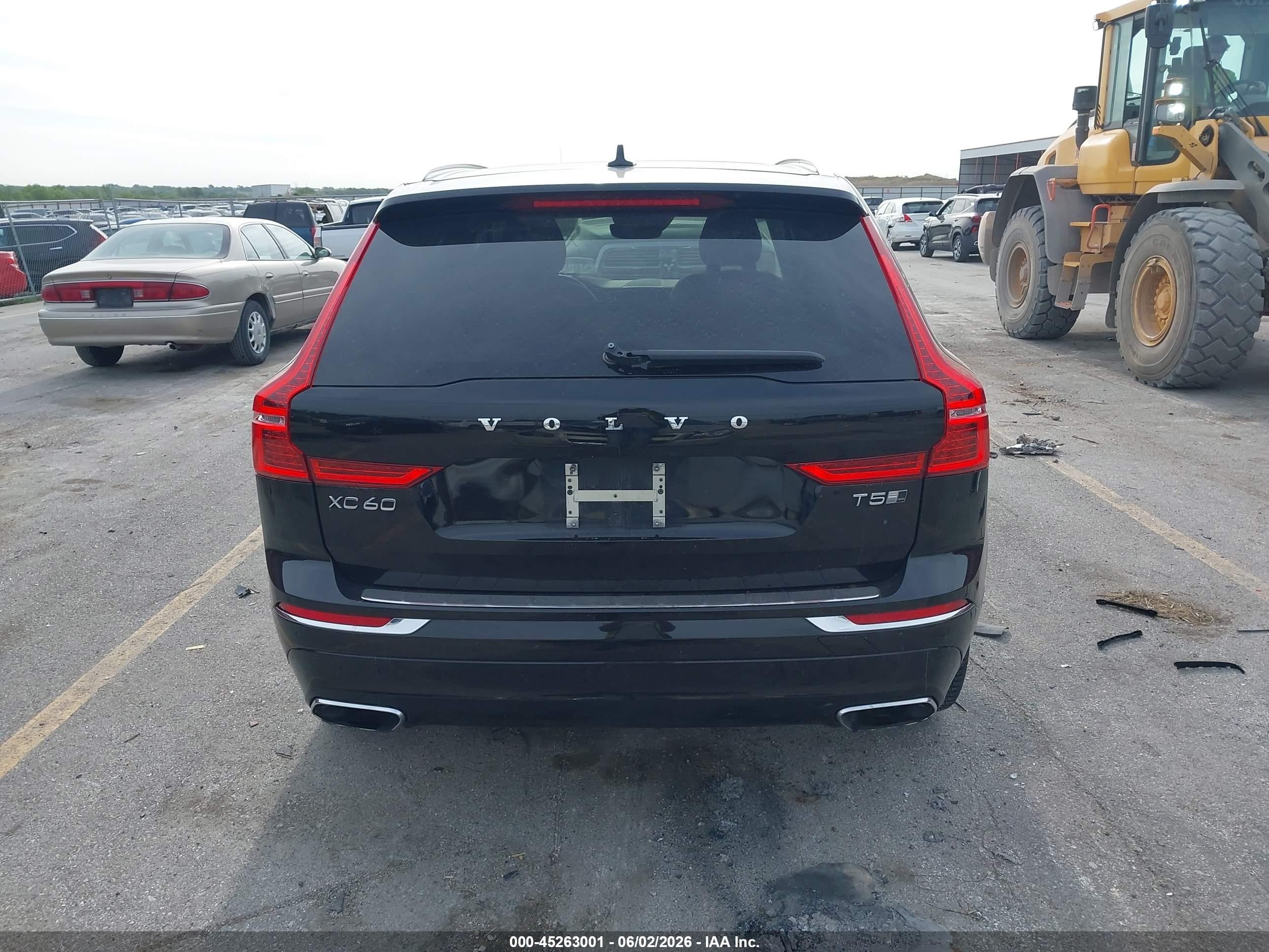2018 Volvo Xc60 T5 Inscription Black vin: YV4102RL9J1037473