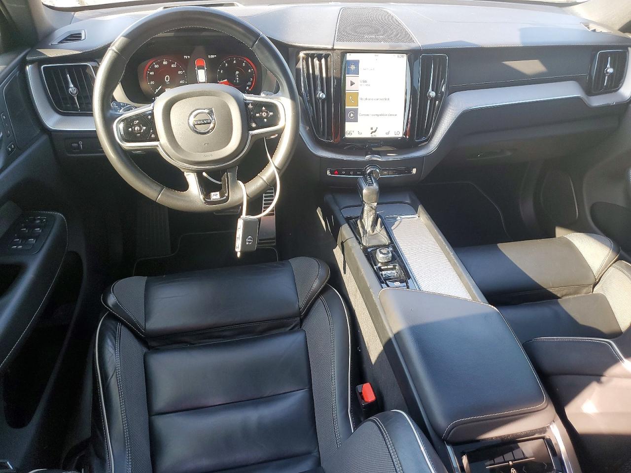 2020 Volvo Xc60 T5 R-design Black vin: YV4102RM5L1517683