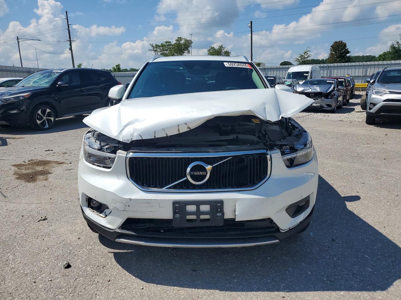2021 Volvo Xc40 T5 Momentum White vin: YV4162UK6M2476321