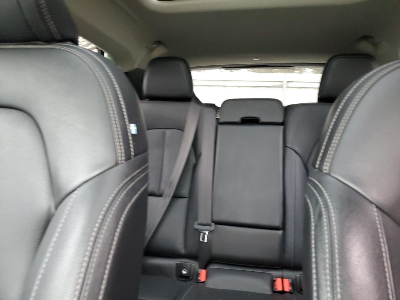 2021 Volvo Xc40 T5 Momentum Серый vin: YV4162UK7M2395151