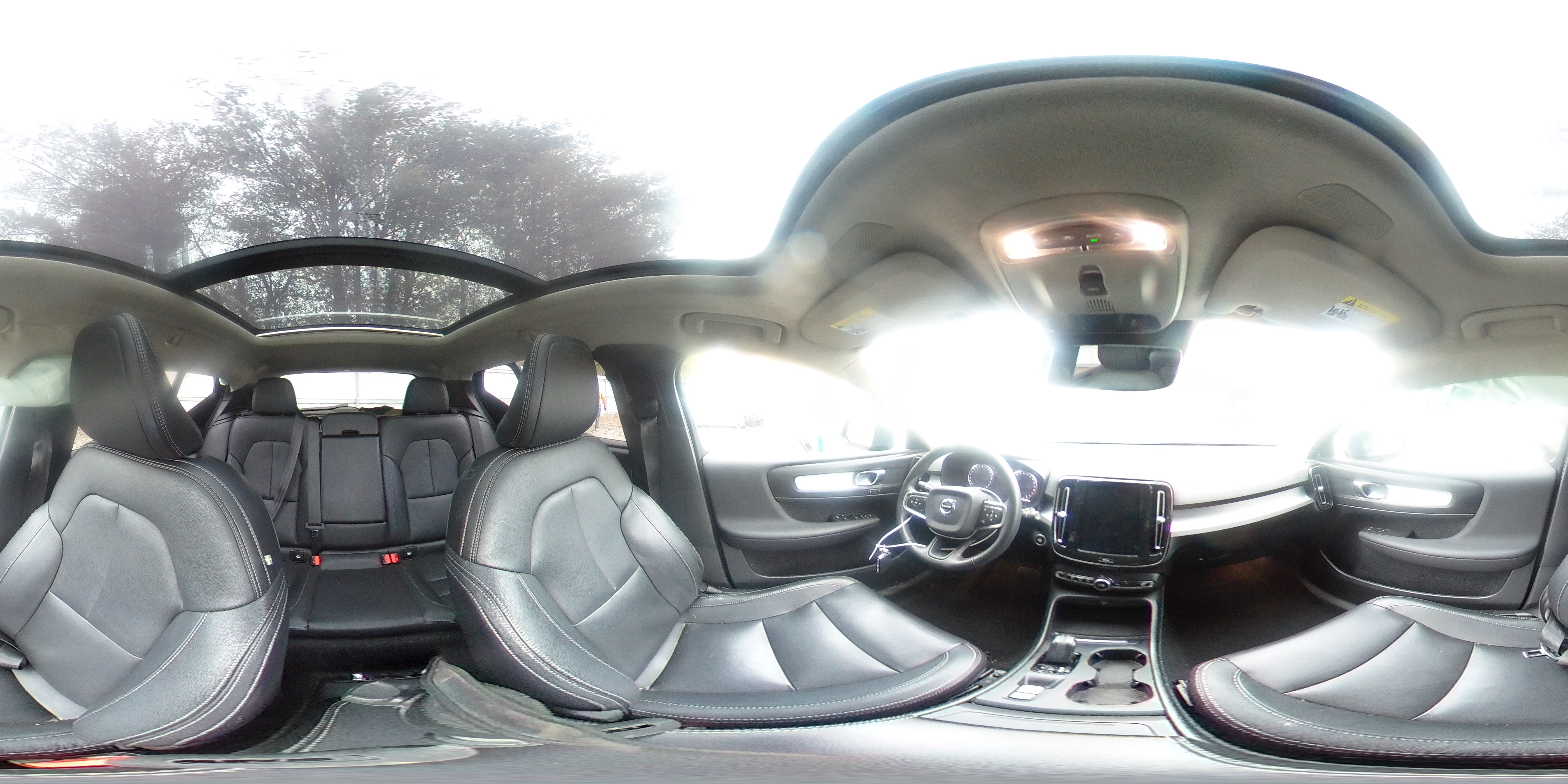 2021 Volvo Xc40 T5 Momentum Серый vin: YV4162UK7M2395151
