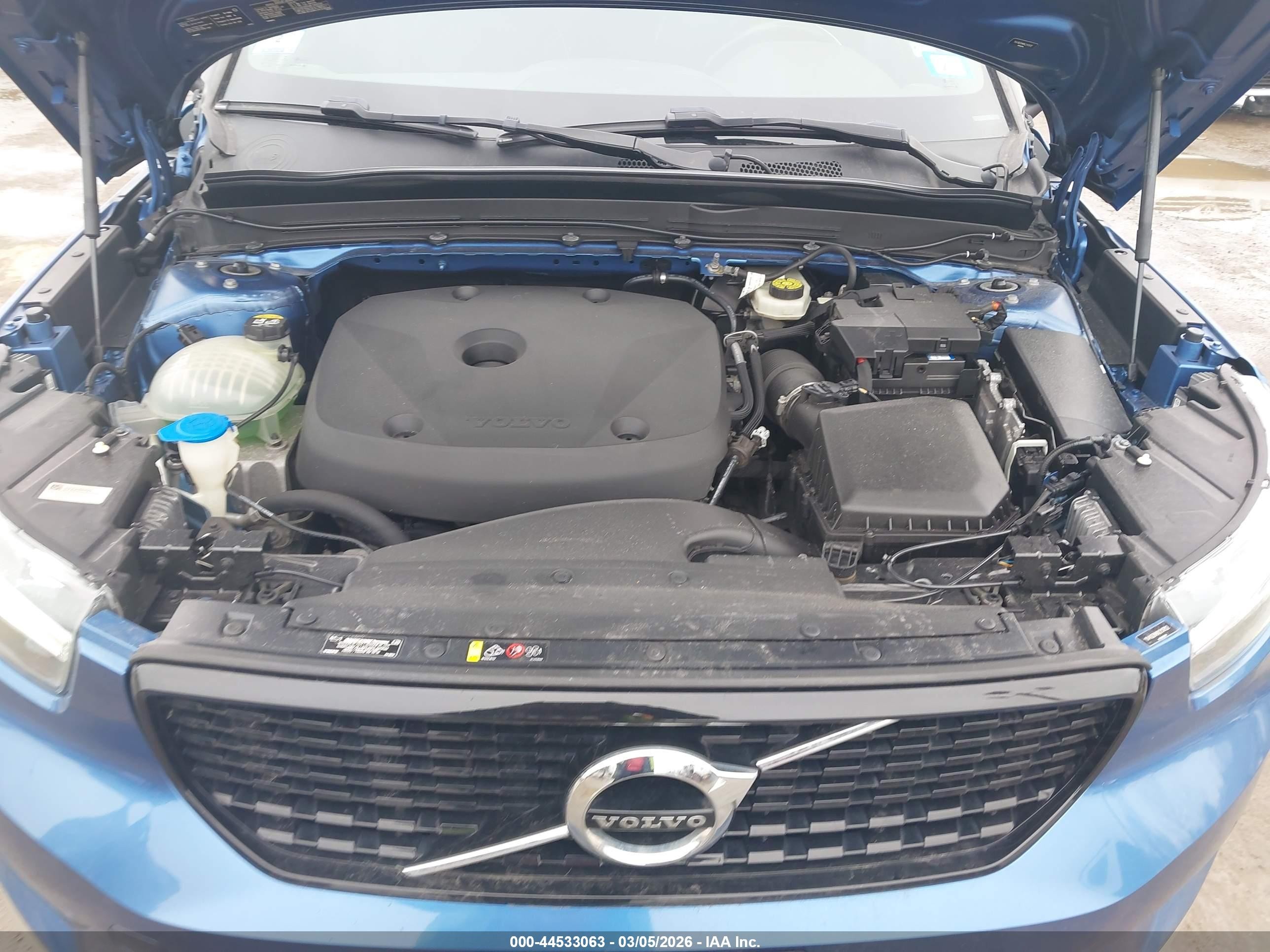 2019 Volvo Xc40 T5 R-design Blue vin: YV4162UM0K2117612