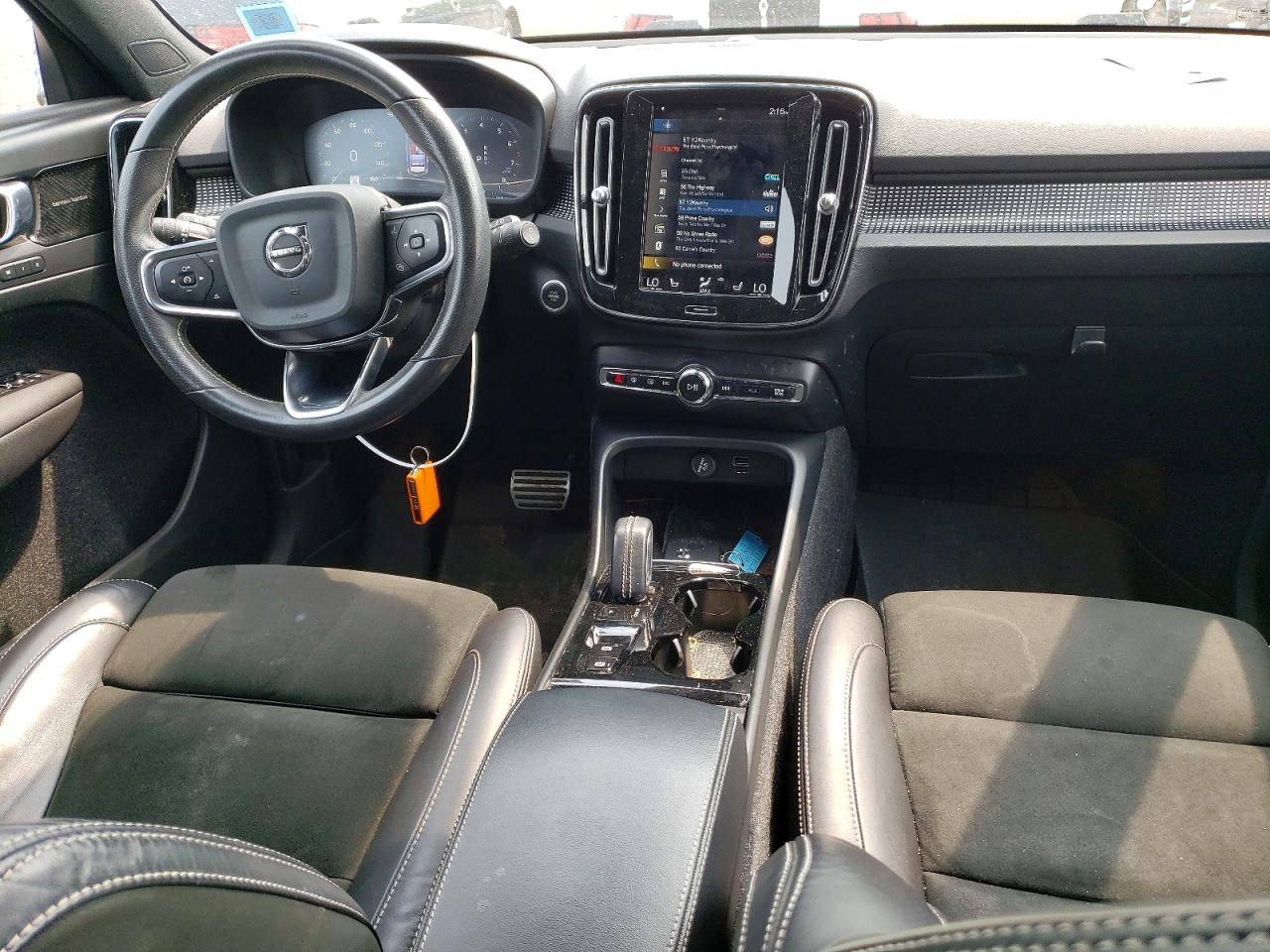 2021 Volvo Xc40 T5 R-design Белый vin: YV4162UM0M2542721