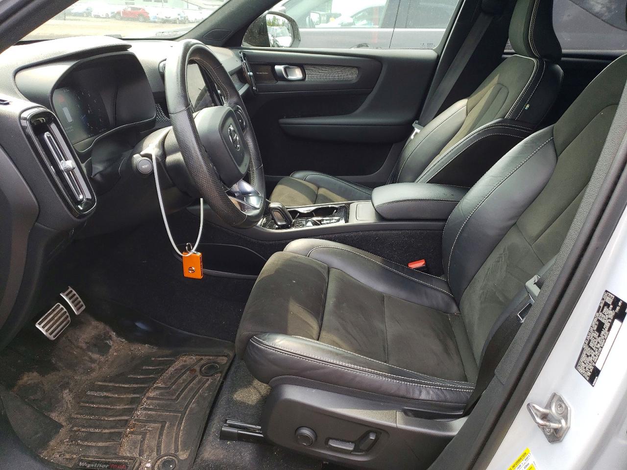2021 Volvo Xc40 T5 R-design Белый vin: YV4162UM0M2542721