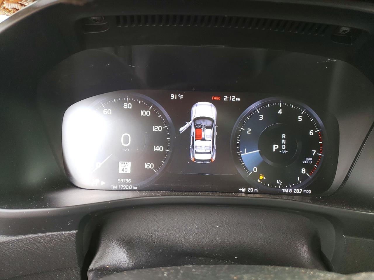 2021 Volvo Xc40 T5 R-design Белый vin: YV4162UM0M2542721