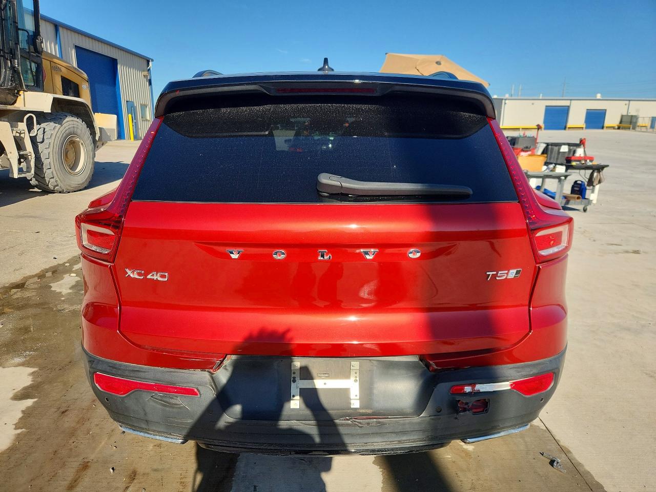 2019 Volvo Xc40 T5 R-design Red vin: YV4162UM2K2048633