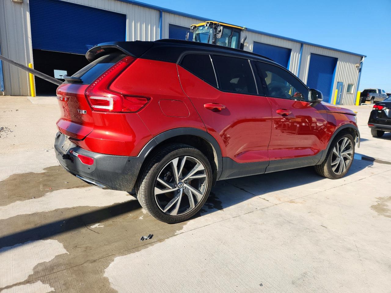 2019 Volvo Xc40 T5 R-design Red vin: YV4162UM2K2048633