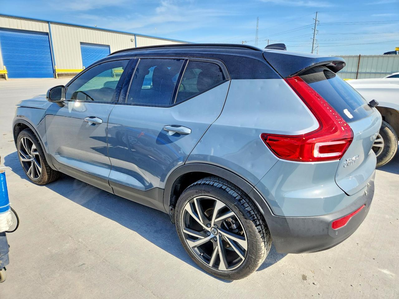 2021 Volvo Xc40 T5 R-design Gray vin: YV4162UM2M2560055