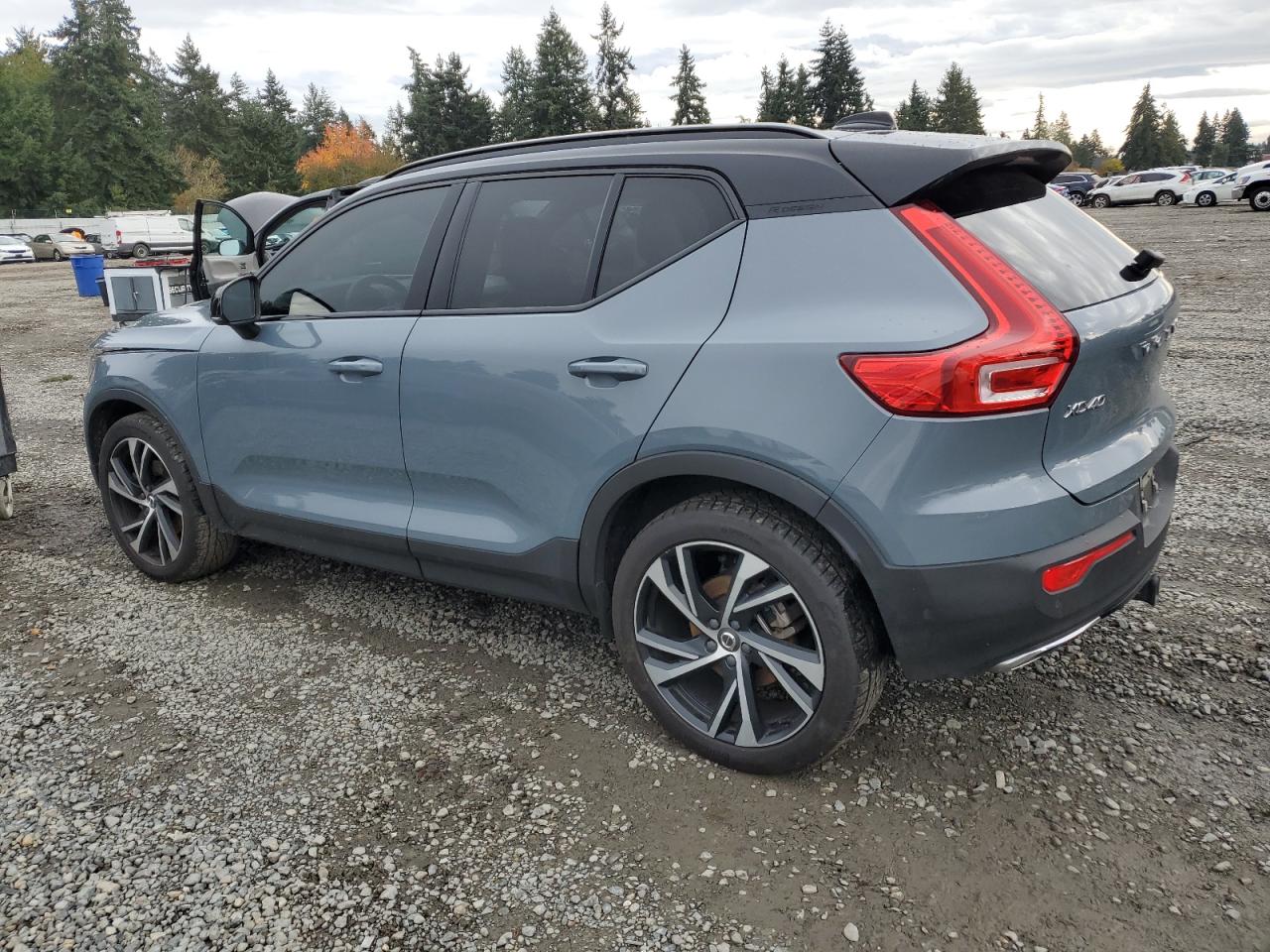 2020 Volvo Xc40 T5 R-design Blue vin: YV4162UM3L2325100