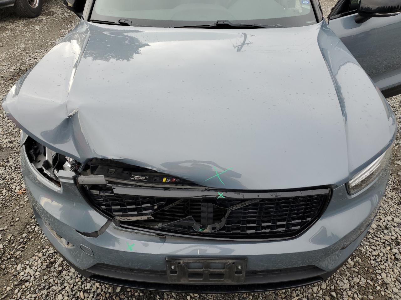 2020 Volvo Xc40 T5 R-design Blue vin: YV4162UM3L2325100
