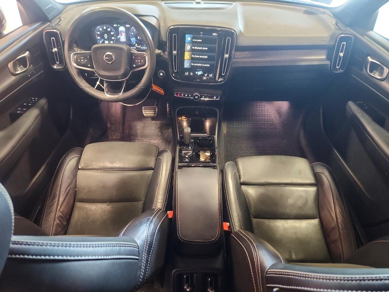 2022 Volvo Xc40 T5 R-design Синий vin: YV4162UM7N2647175