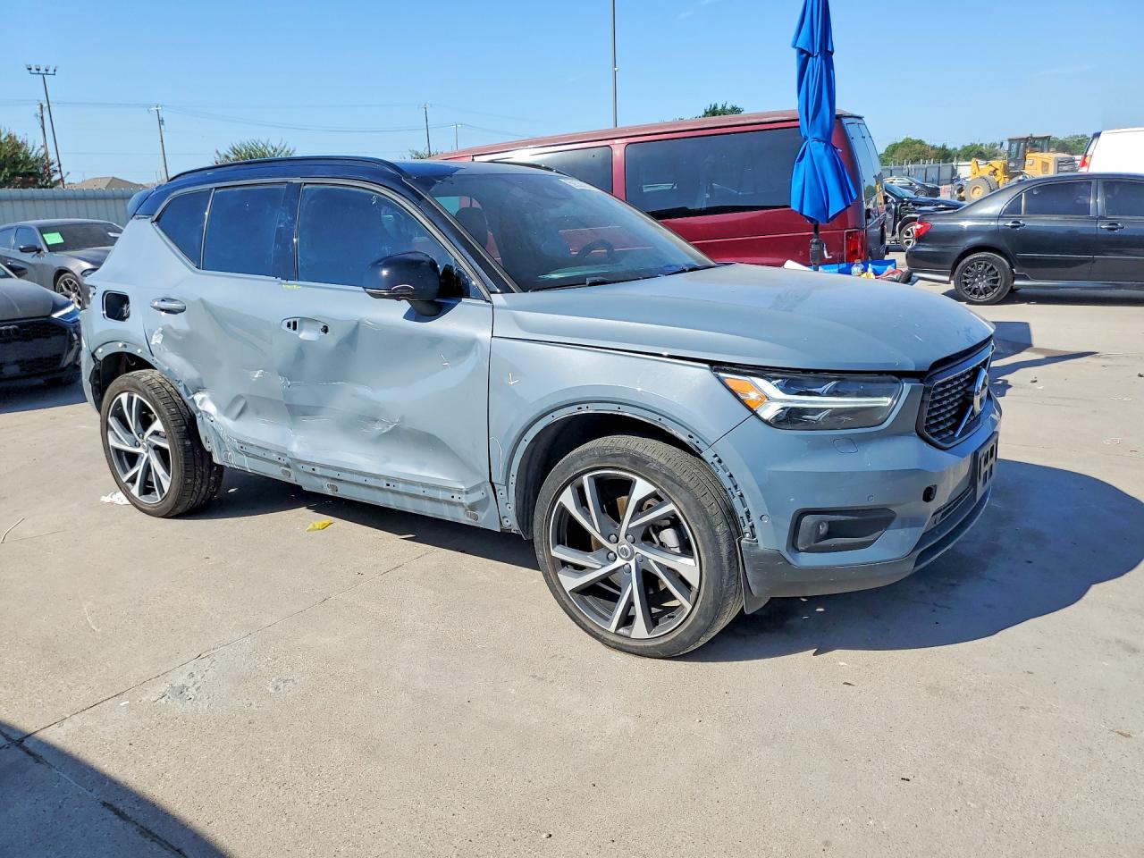 2022 Volvo Xc40 T5 R-design Blue vin: YV4162UM9N2791102