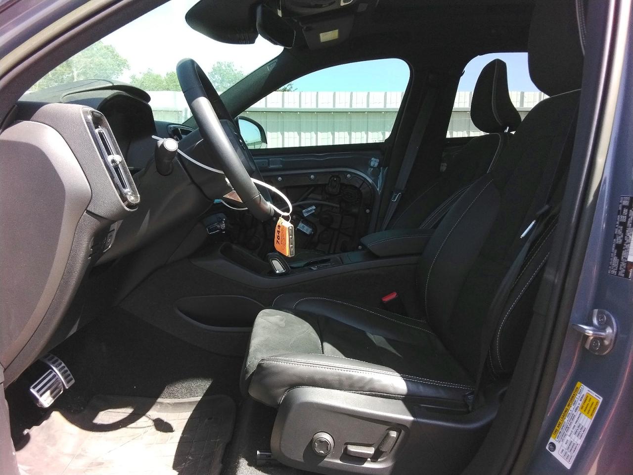 2022 Volvo Xc40 T5 R-design Blue vin: YV4162UM9N2791102