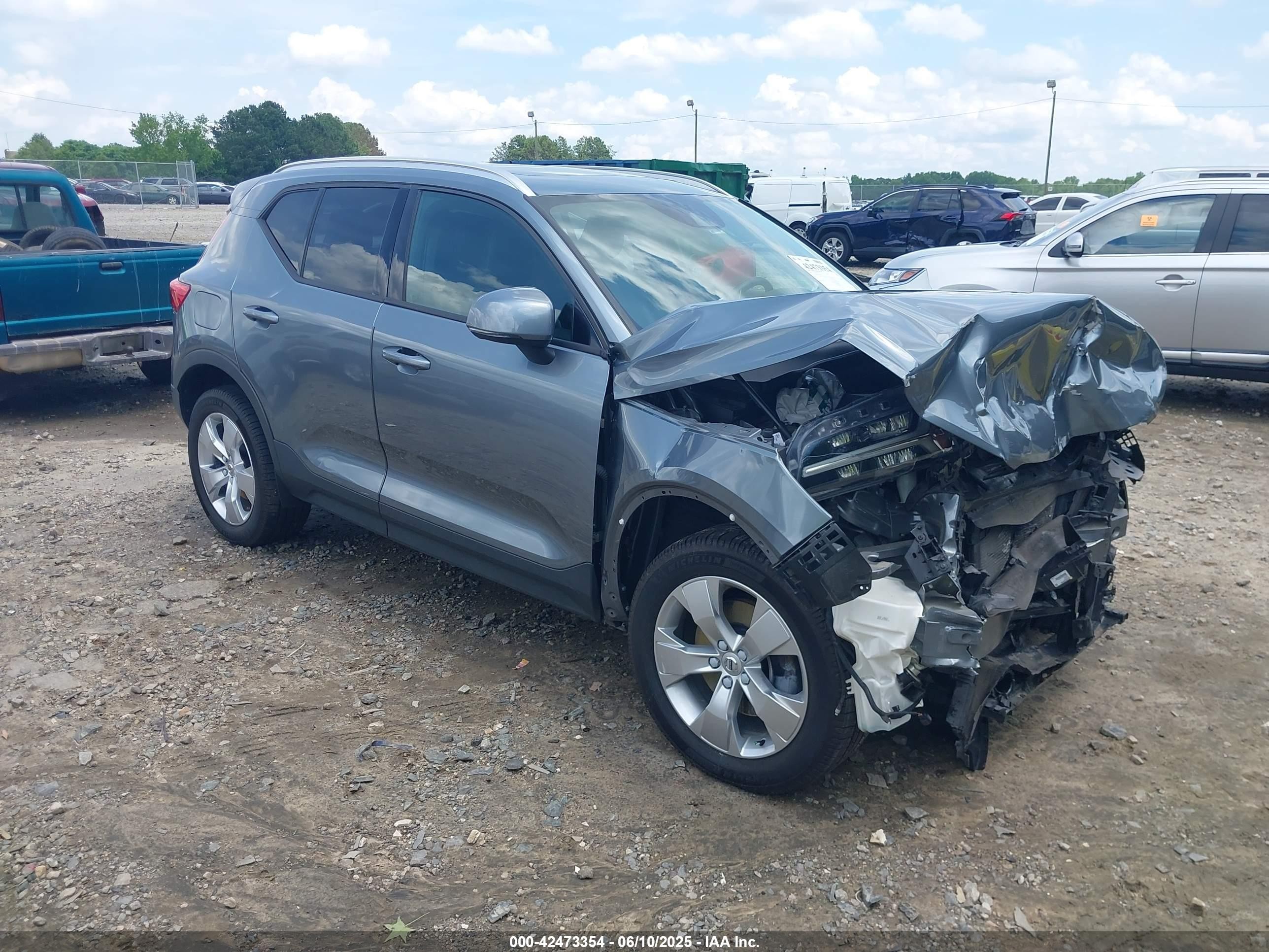 YV4162XZ2K2014814