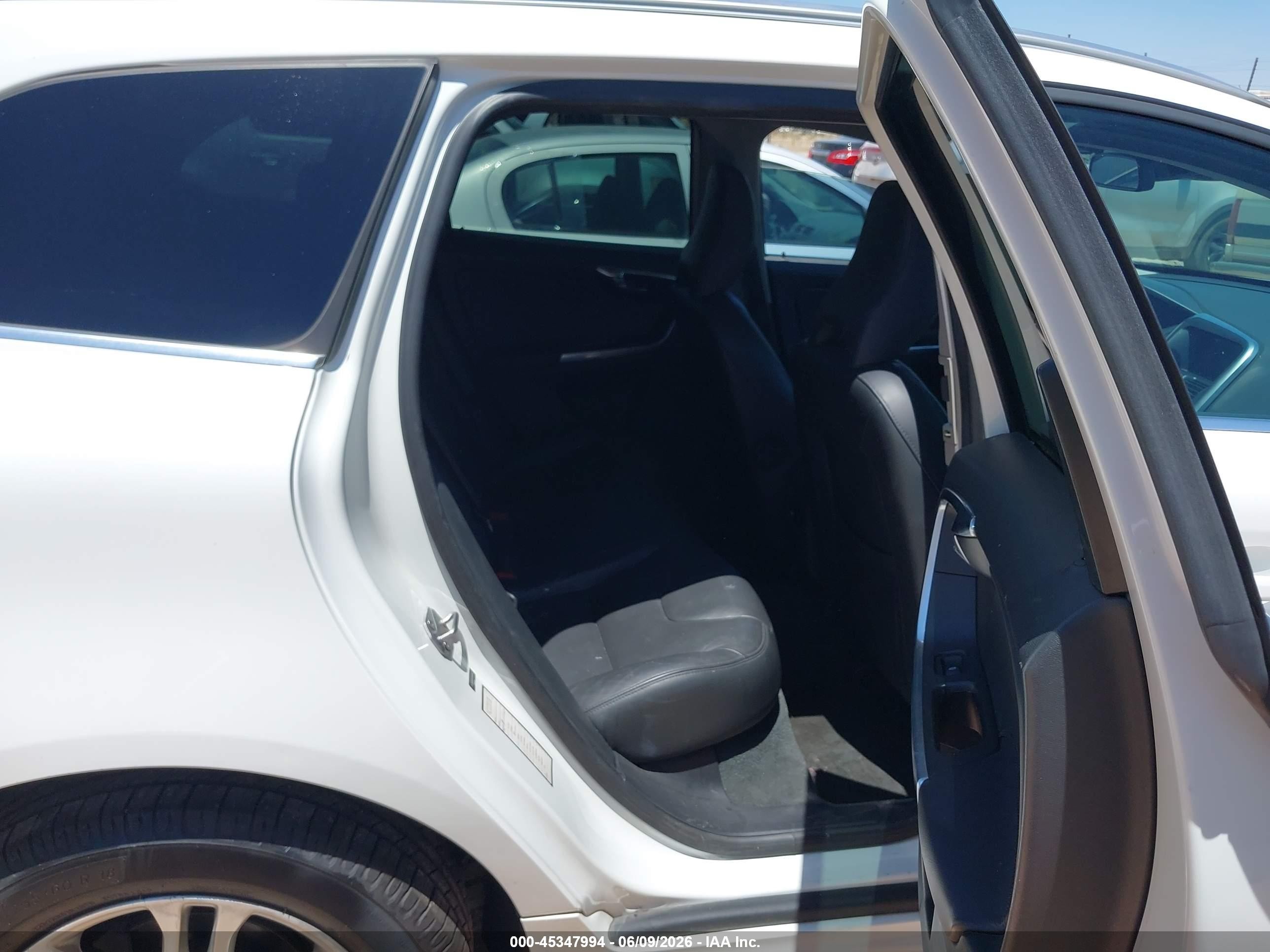 2015 Volvo Xc60 T5 Premier Cream vin: YV426MDB3F2588450