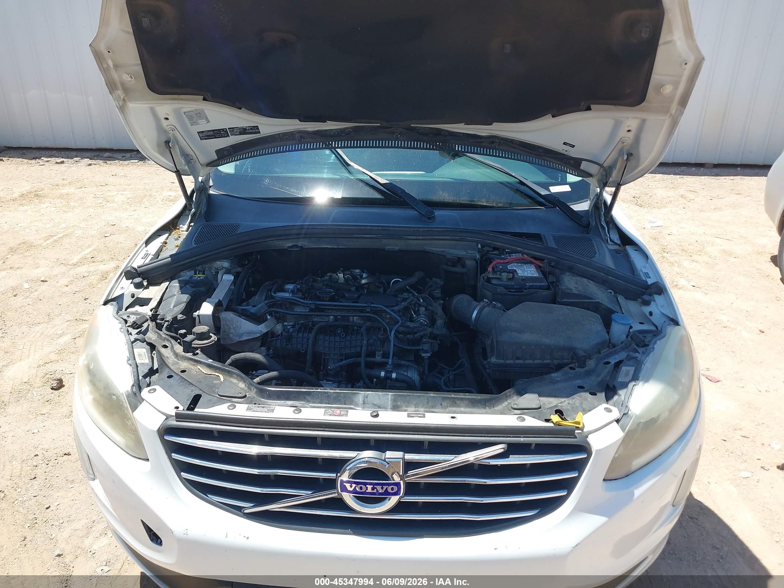 2015 Volvo Xc60 T5 Premier Cream vin: YV426MDB3F2588450