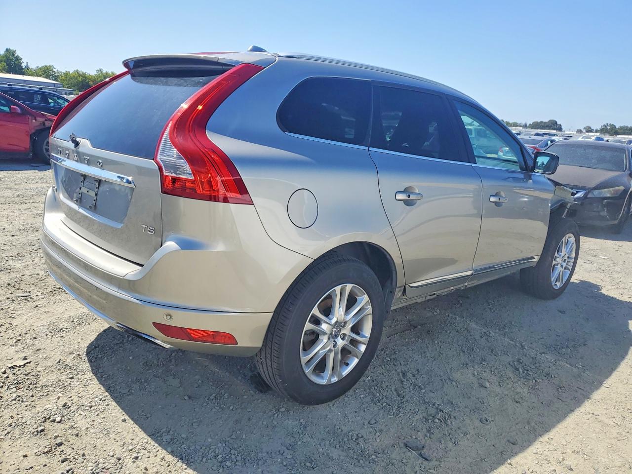 2015 Volvo Xc60 T5 Premier+ Tan vin: YV426MDC1F2616691