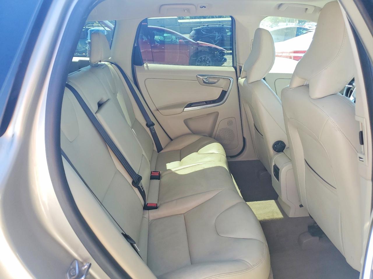 2015 Volvo Xc60 T5 Premier+ Tan vin: YV426MDC1F2616691