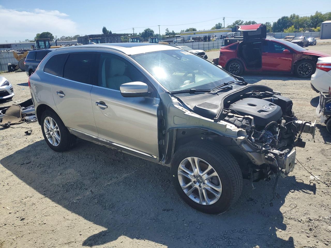 2015 Volvo Xc60 T5 Premier+ Tan vin: YV426MDC1F2616691