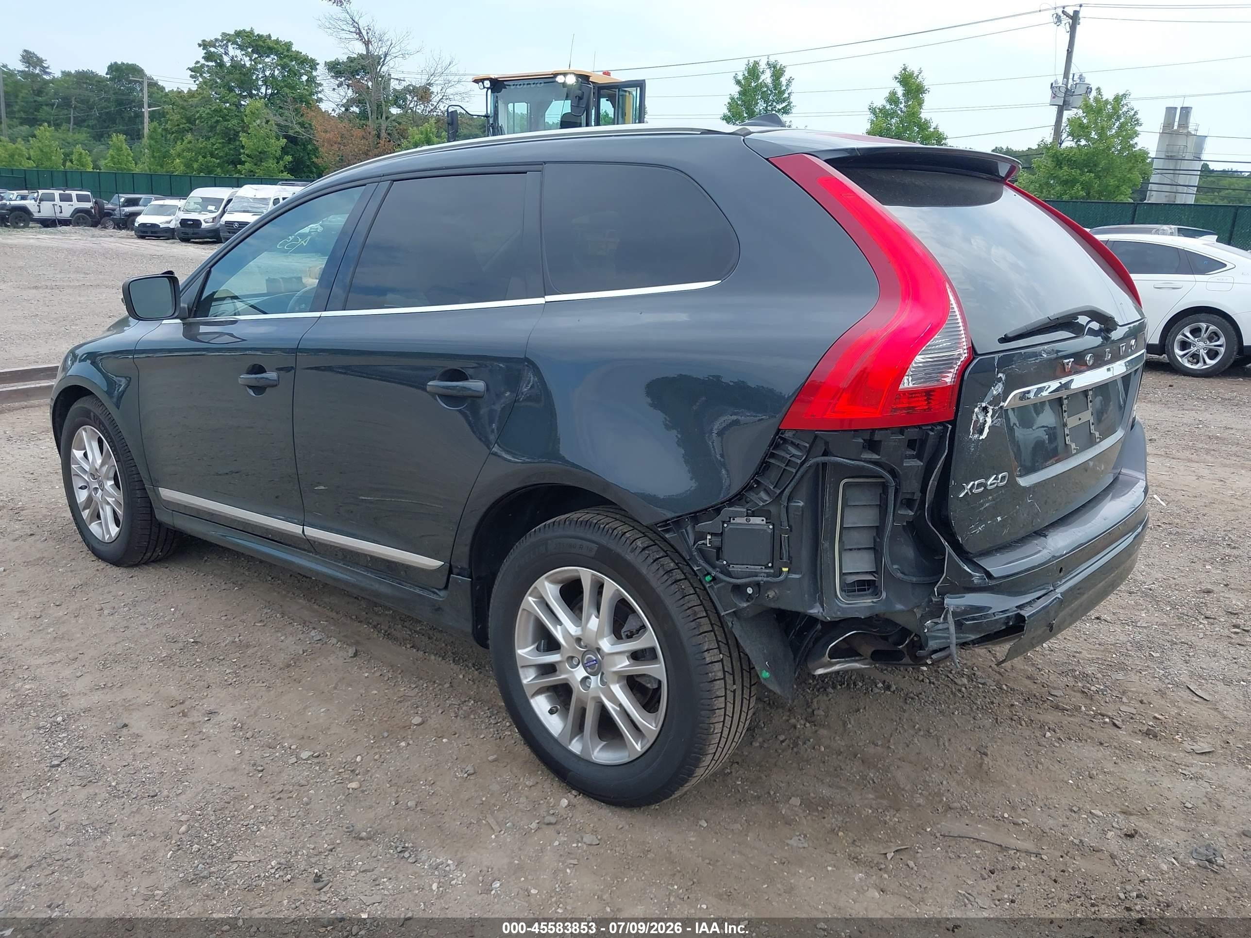 2015 Volvo Xc60 T5 Platinum Gray vin: YV426MDD6F2604741