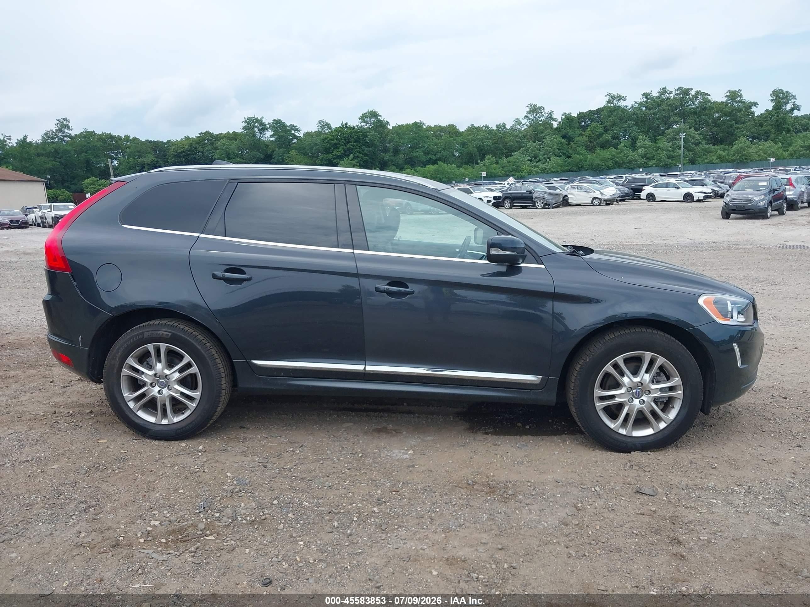 2015 Volvo Xc60 T5 Platinum Gray vin: YV426MDD6F2604741