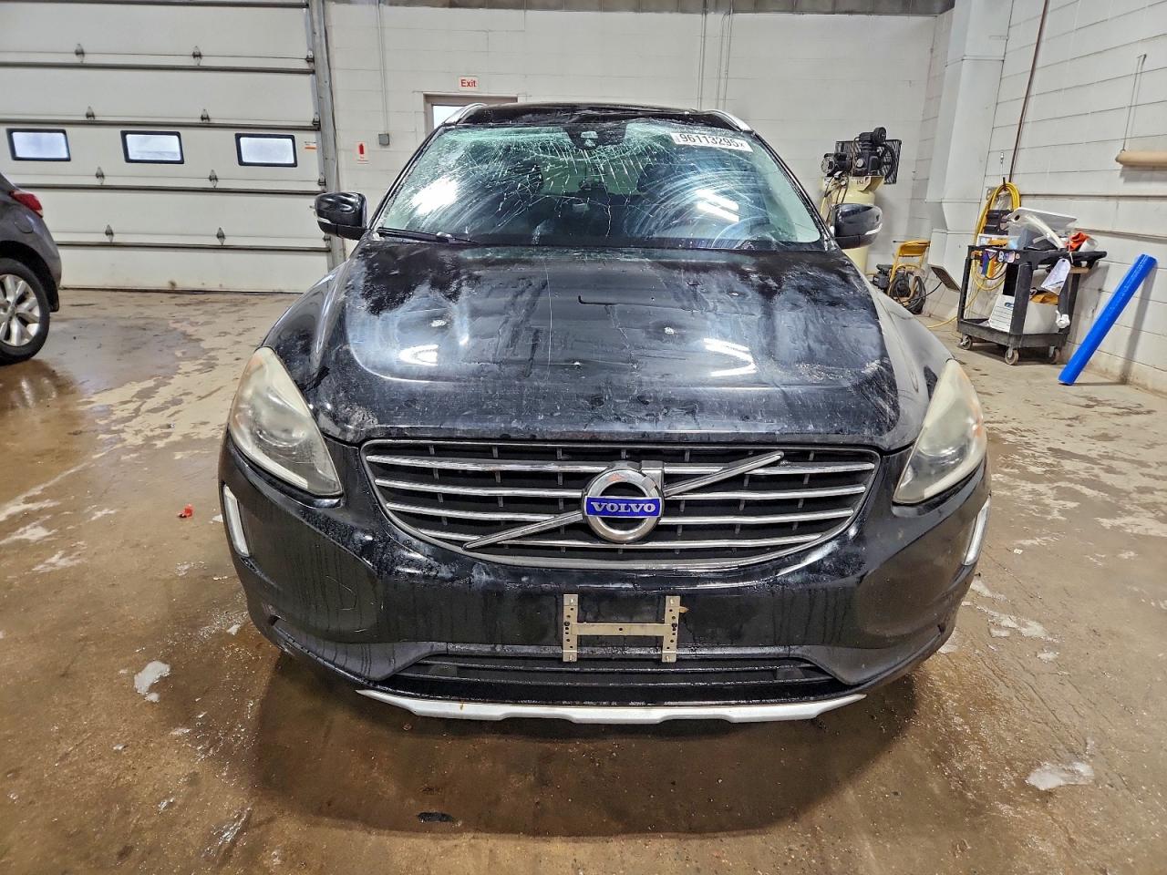 2015 Volvo Xc60 T5 Platinum Black vin: YV426MDD7F2604554