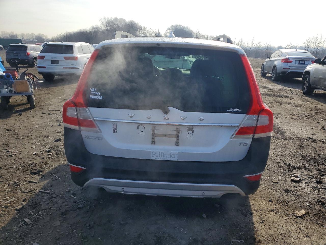 2015 Volvo Xc70 T5 Premier+ White vin: YV440MBC8F1200625