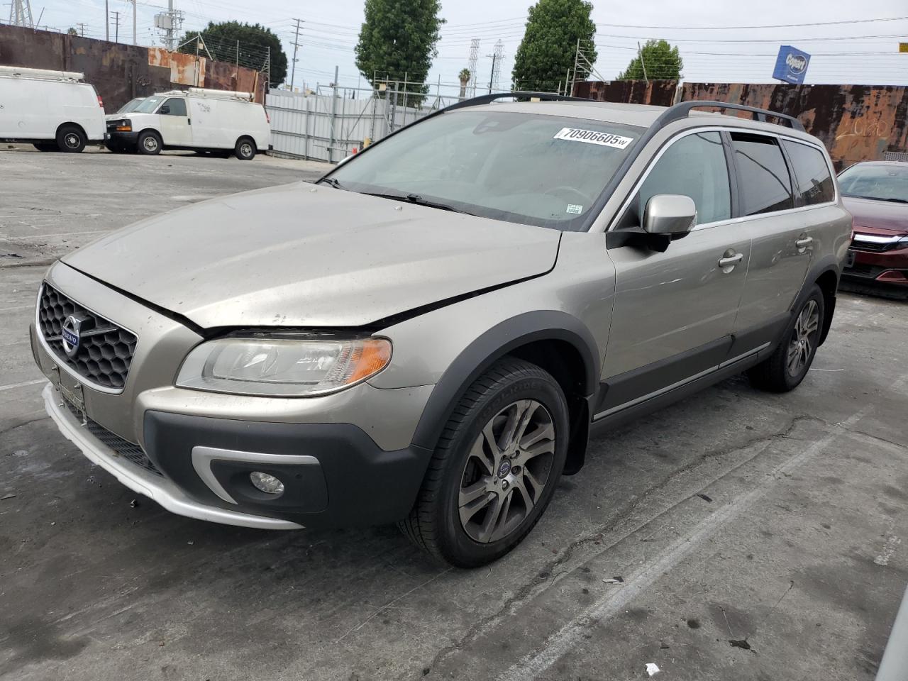 YV440MBK7F1231260