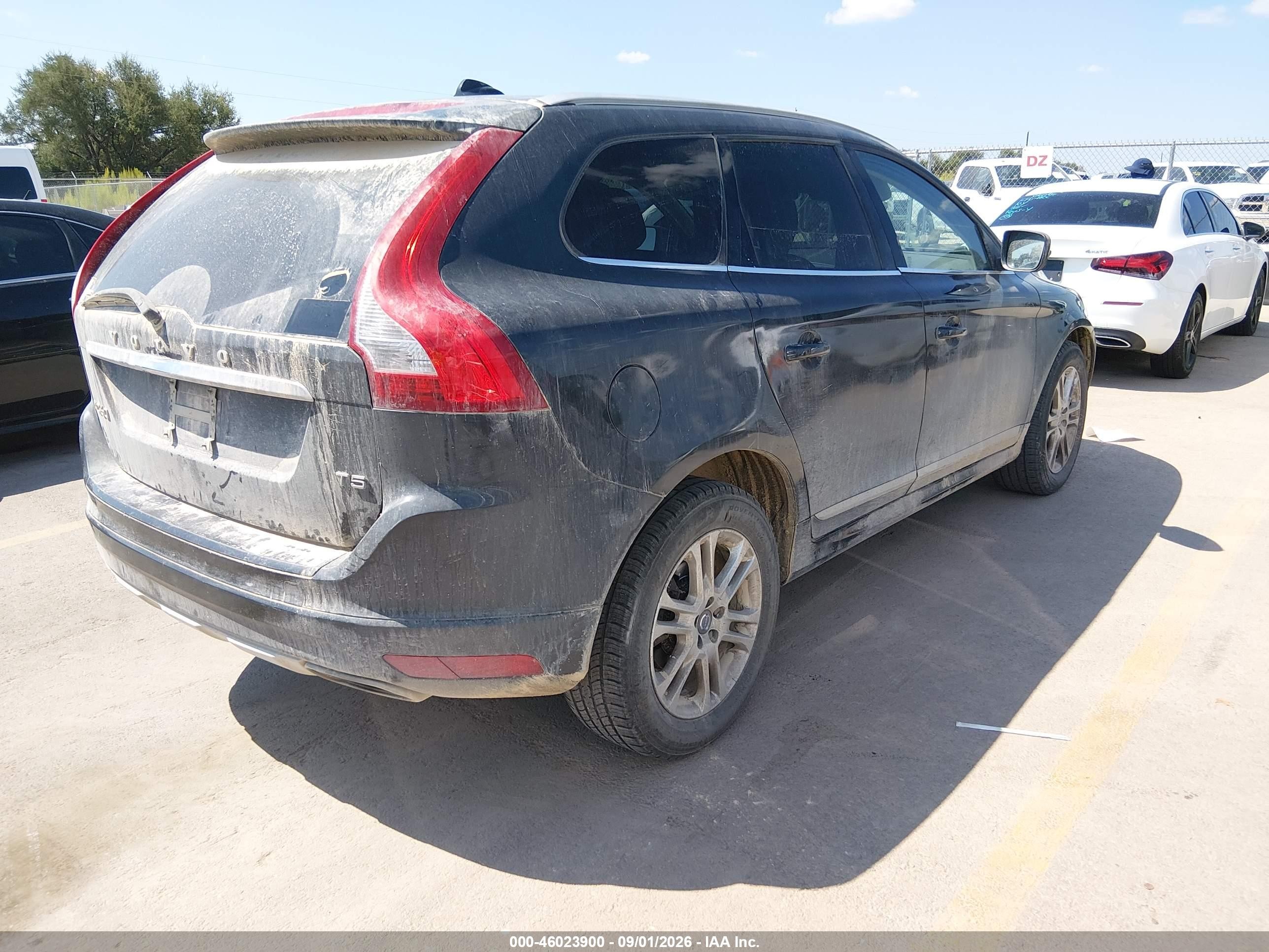 2015 Volvo Xc60 T5 Premier Black vin: YV440MDB7F2578689