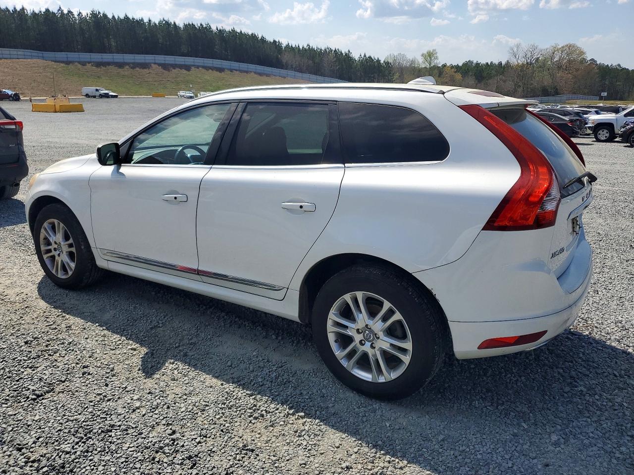 2015 Volvo Xc60 T5 Premier Белый vin: YV440MDB9F2602183