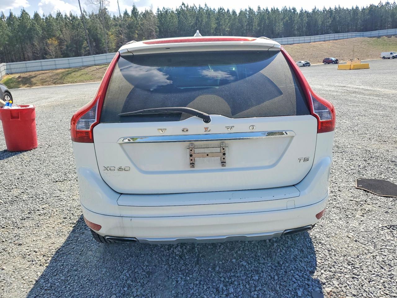 2015 Volvo Xc60 T5 Premier Белый vin: YV440MDB9F2602183