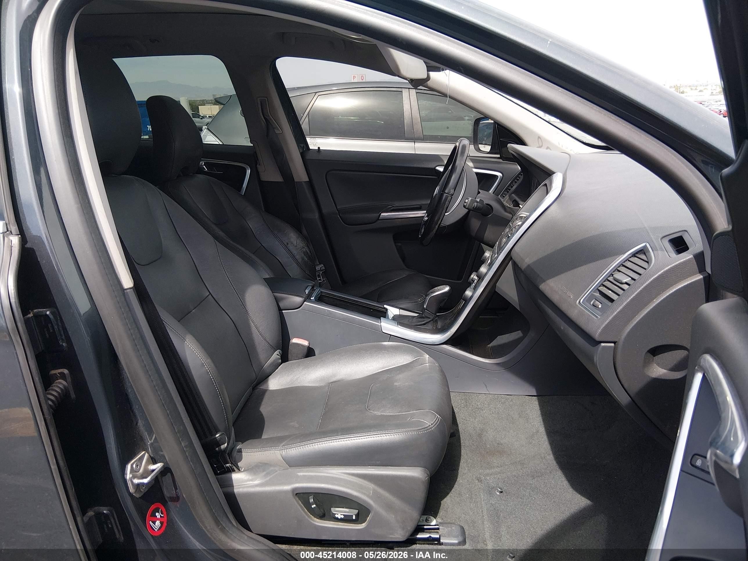 2015 Volvo Xc60 T5 Premier Plus Green vin: YV440MDC2F2616127