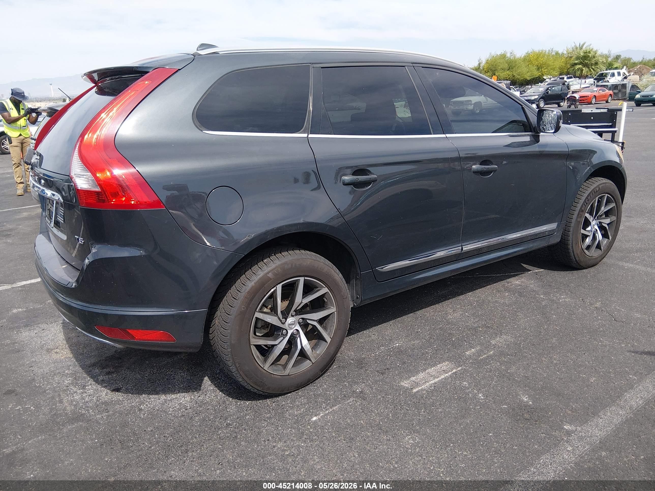 2015 Volvo Xc60 T5 Premier Plus Green vin: YV440MDC2F2616127