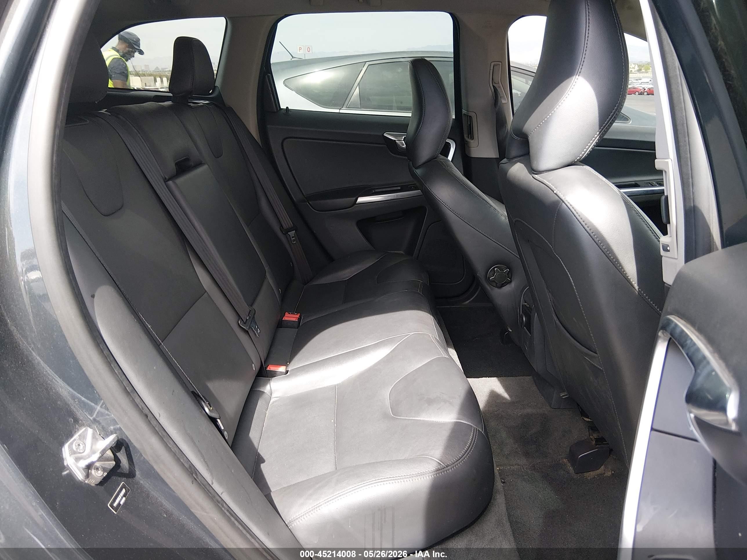 2015 Volvo Xc60 T5 Premier Plus Green vin: YV440MDC2F2616127