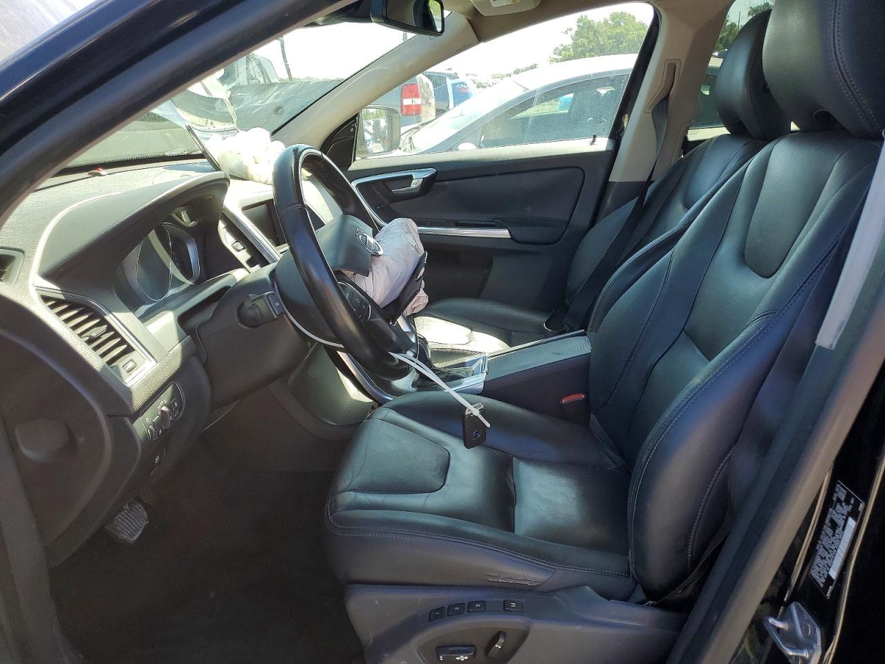 2015 Volvo Xc60 T5 Premier+ Black vin: YV440MDC8F2589449
