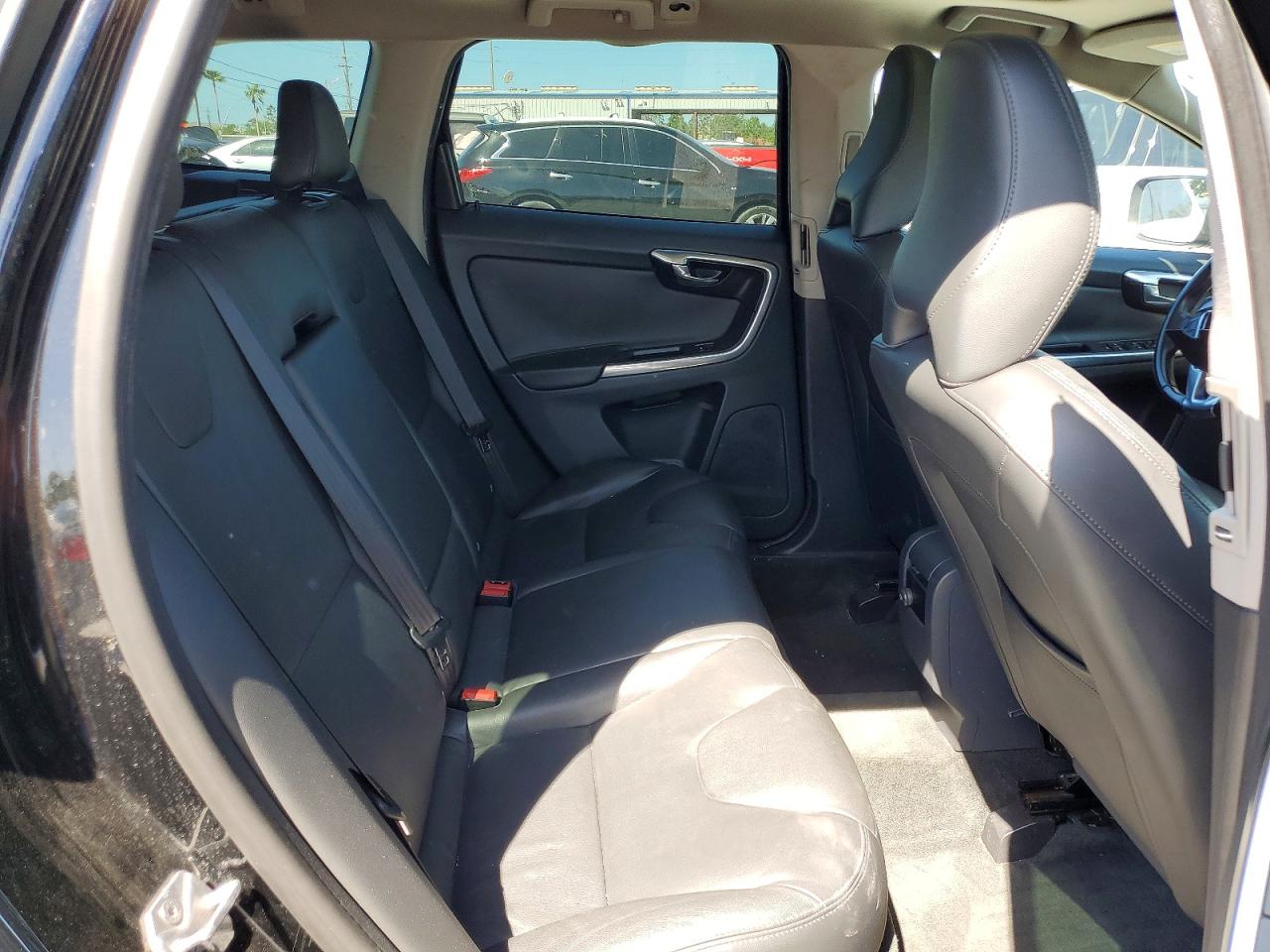 2015 Volvo Xc60 T5 Premier+ Black vin: YV440MDC8F2589449