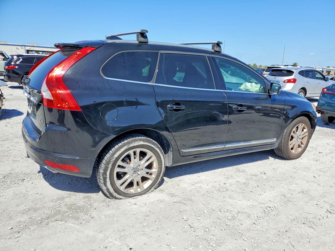 2015 Volvo Xc60 T5 Premier+ Black vin: YV440MDC8F2589449