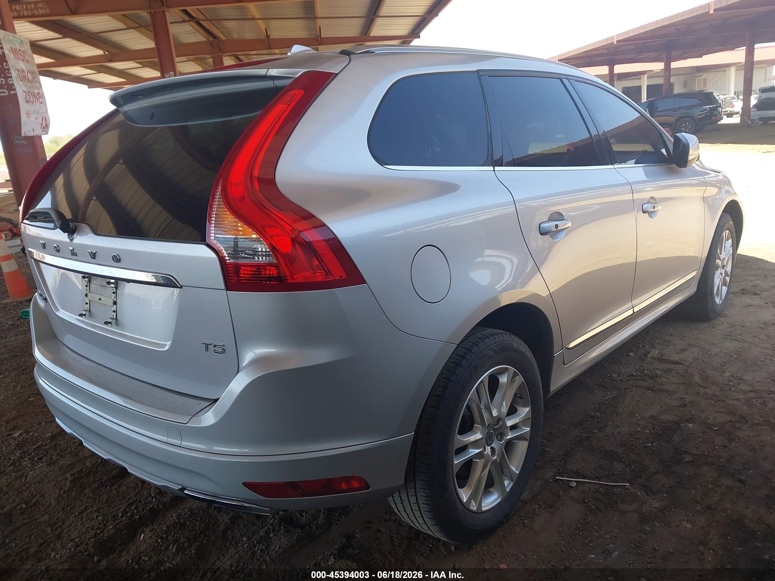 2015 Volvo Xc60 T5 Premier Plus Silver vin: YV440MDC9F2615976