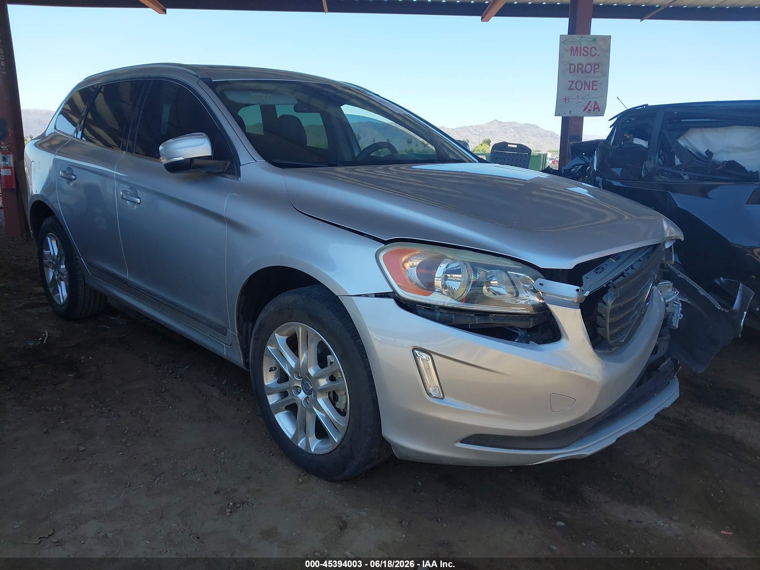 2015 Volvo Xc60 T5 Premier Plus Silver vin: YV440MDC9F2615976
