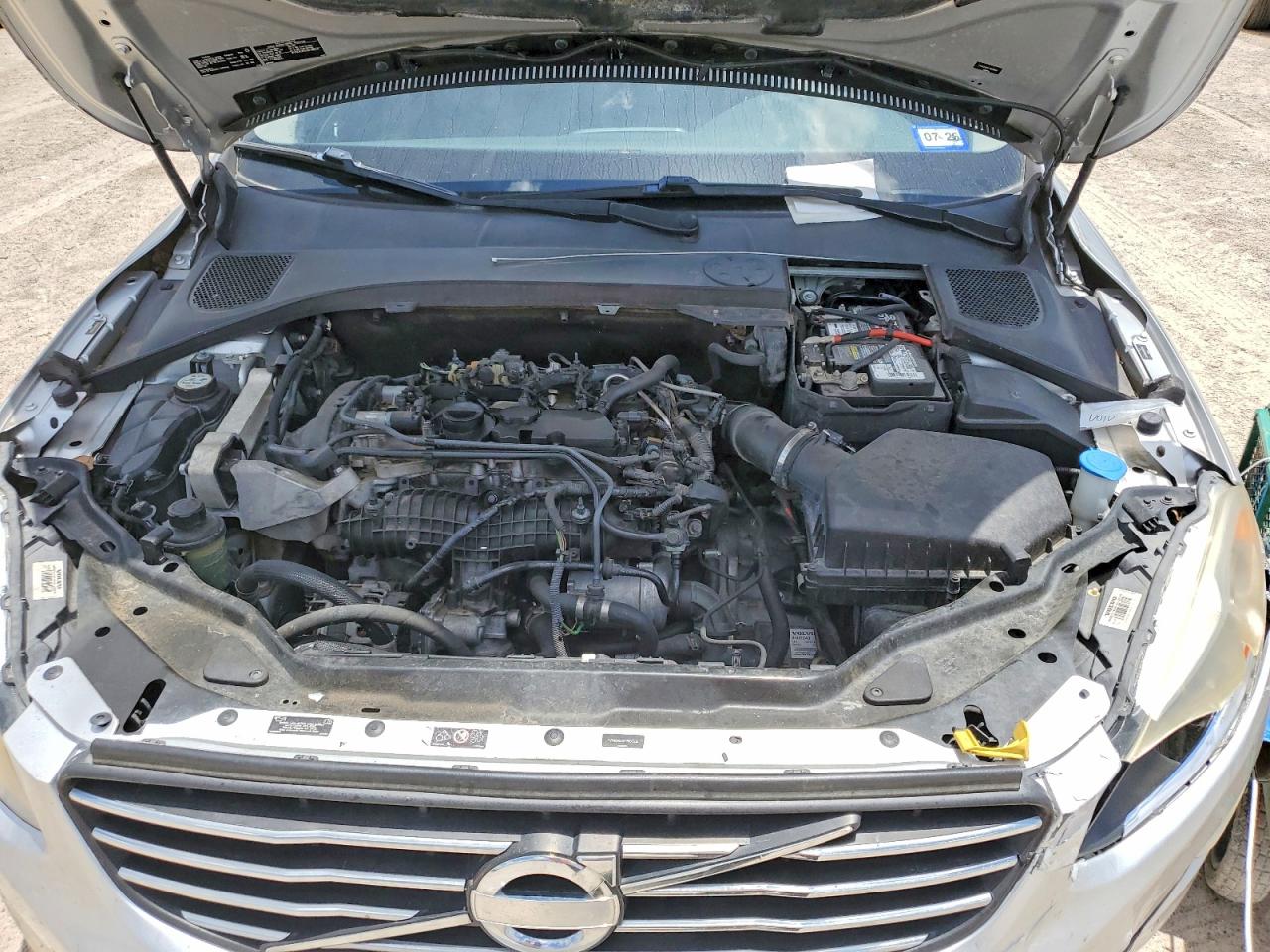 2015 Volvo Xc60 T5 Platinum Silver vin: YV440MDDXF2600539