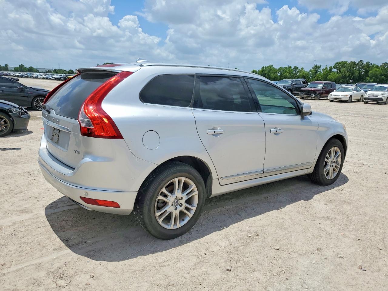 2015 Volvo Xc60 T5 Platinum Silver vin: YV440MDDXF2600539